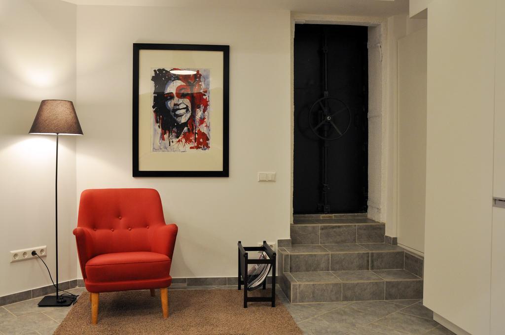 Bomb Shelter Apartment VNO Chambre photo